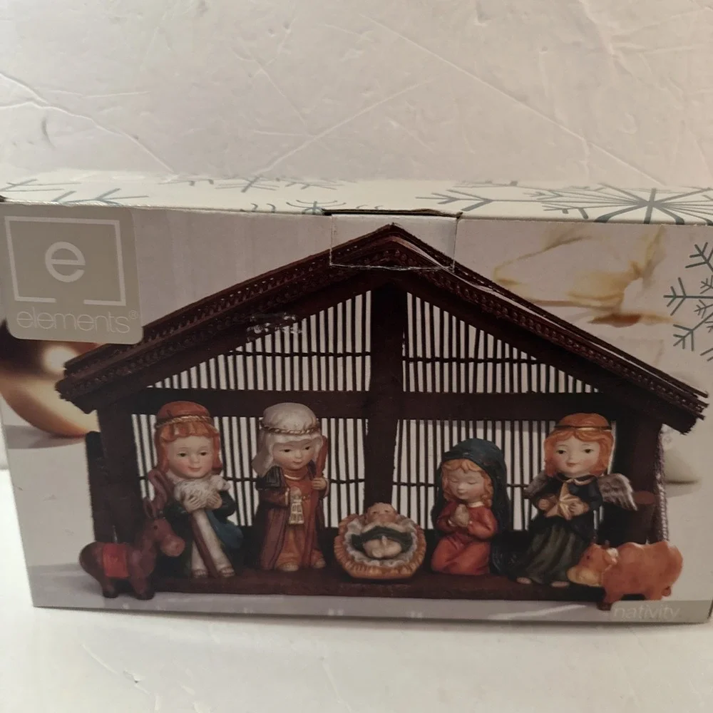 Elements Christmas Nativity 8 Piece Ceramic Set With Wooden Stable 2007 New